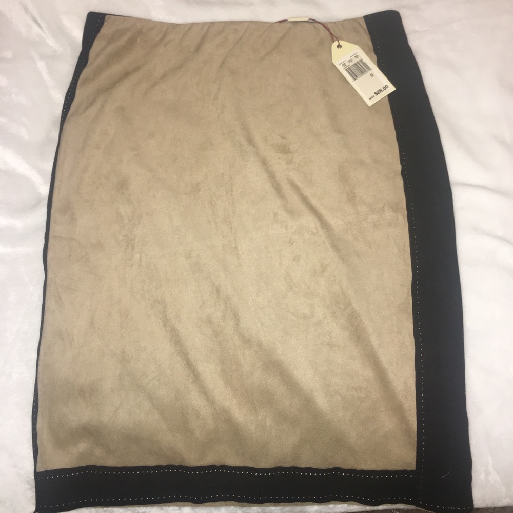 Nude and black skirt